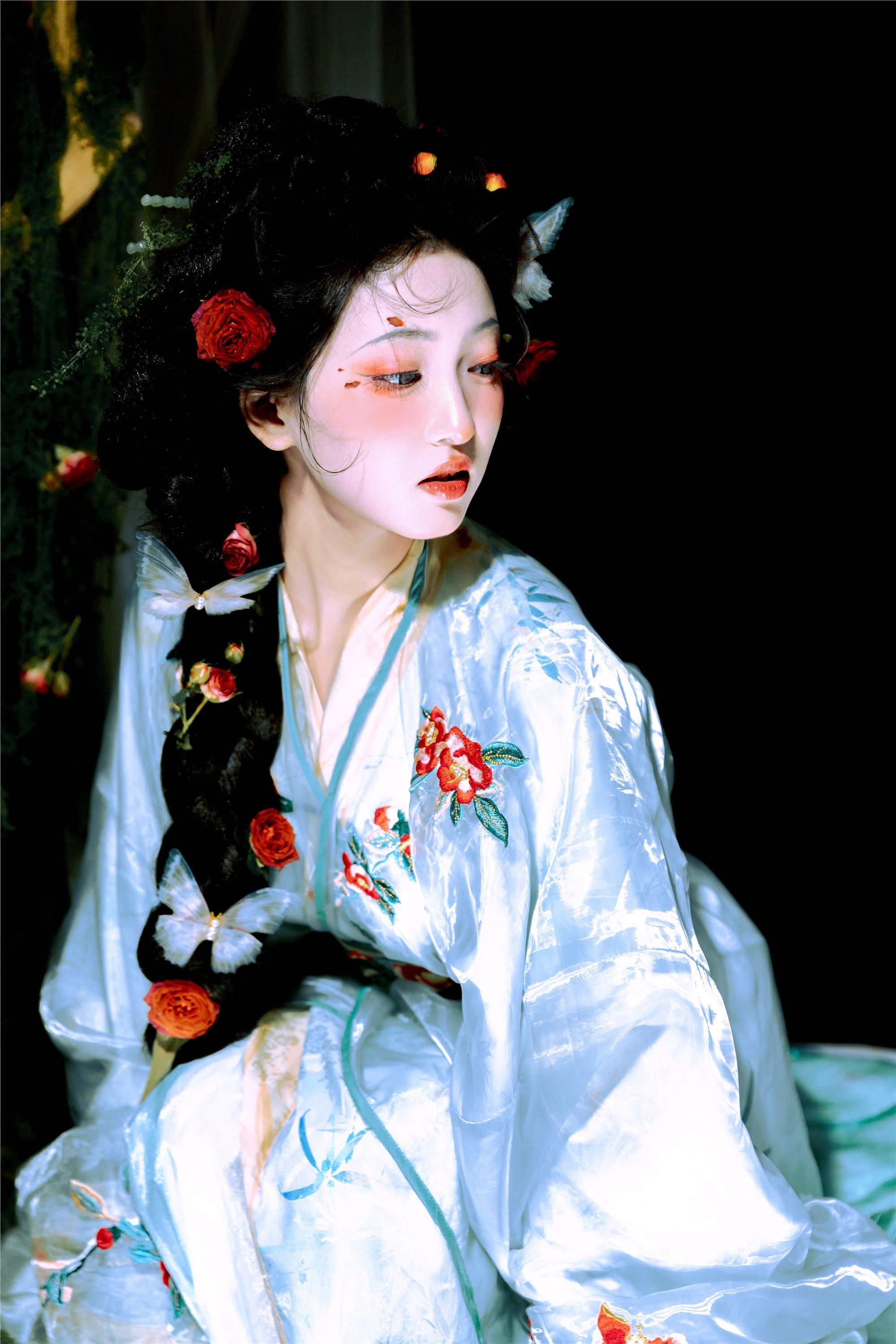 YITUYU艺图语 2025.03.10 茶花语 冷酷王爷